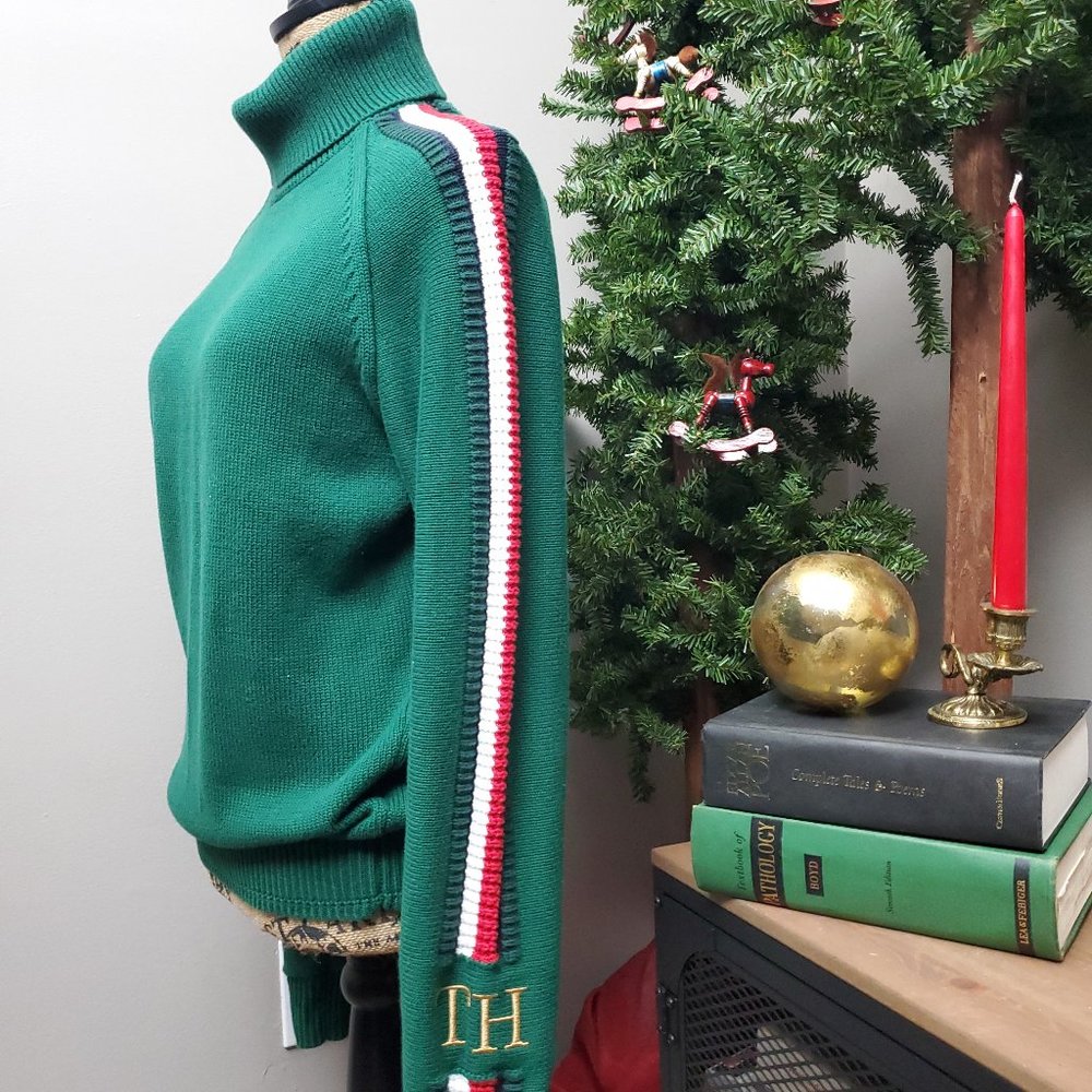 TOMMY HILFIGER Green Roll Turtle Neck Green Monogram Icon Stripe Medium Sweater